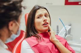 Emergency Dental Tips for Travelers To Avoid Complications